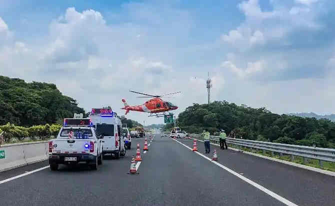 揭阳高速公路汽车救援案例